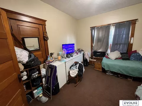 Bedroom - 716 N 10th St, Beatrice, NE 68310 photo 1 of 4