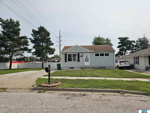 5531 Saylor St, Lincoln, NE 68506