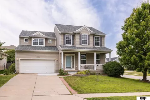 7528 N 107 St, Omaha, NE 68122