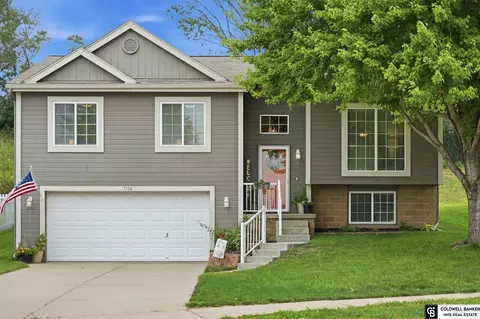 7354 Potter St, Omaha, NE 68122