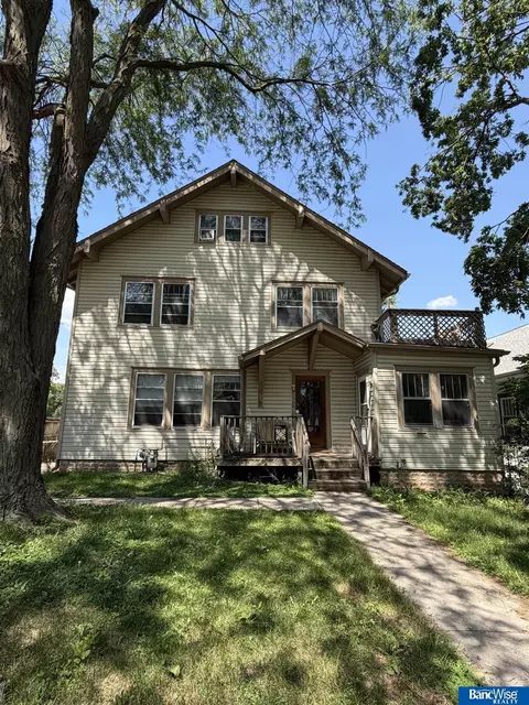 2655 S 13th Street St, Lincoln, NE 68502