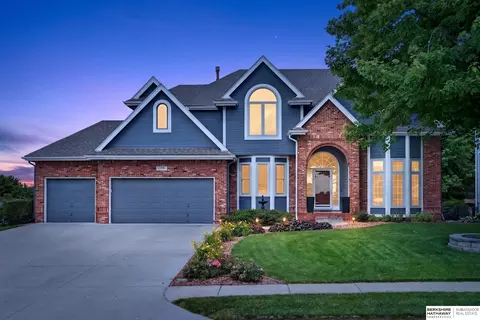 13501 S 22nd St, Bellevue, NE 68123