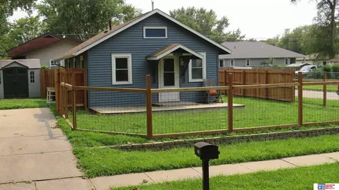 7203 Burlington Ave, Lincoln, NE 68507