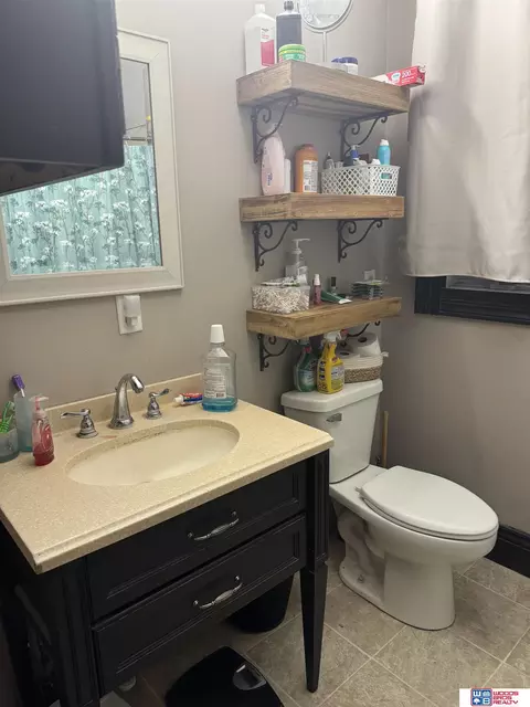 Bath - 404 E 6th St, Stromsburg, NE 68666 photo 1 of 1