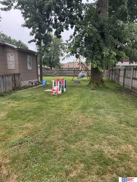 Exterior - 404 E 6th St, Stromsburg, NE 68666 photo 5 of 5