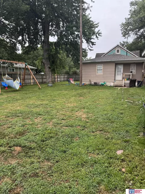 Exterior - 404 E 6th St, Stromsburg, NE 68666 photo 3 of 5