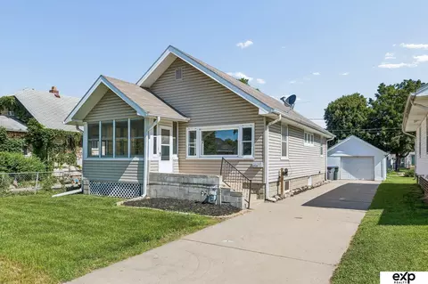 2714 Avenue B, Council Bluffs, IA 51501