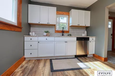Kitchen - 1712 Ella St, Beatrice, NE 68310 photo 2 of 6