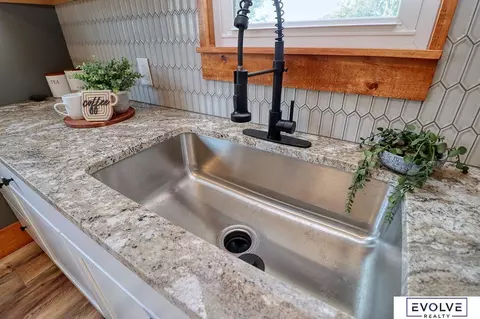Kitchen - 1712 Ella St, Beatrice, NE 68310 photo 5 of 6