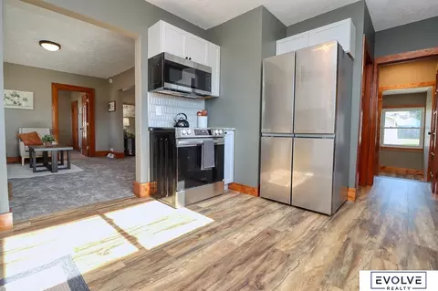 Kitchen - 1712 Ella St, Beatrice, NE 68310 photo 6 of 6