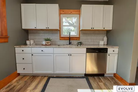 Kitchen - 1712 Ella St, Beatrice, NE 68310 photo 3 of 6