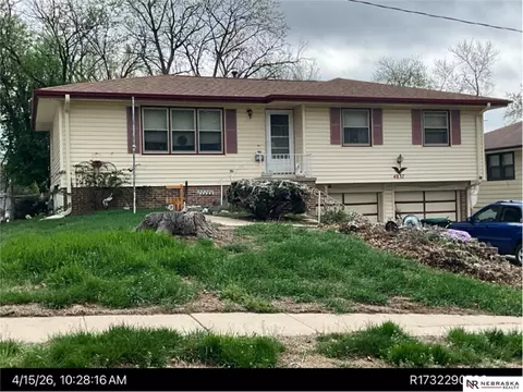 4837 S 50th St, Omaha, NE 68117