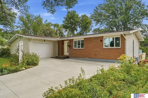 510 N 75th St, Lincoln, NE 68505