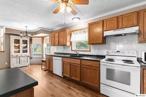 Kitchen - 26110 W Maple Rd, Waterloo, NE 68069 photo 5 of 5