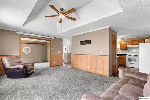 Living - 26110 W Maple Rd, Waterloo, NE 68069 photo 2 of 3