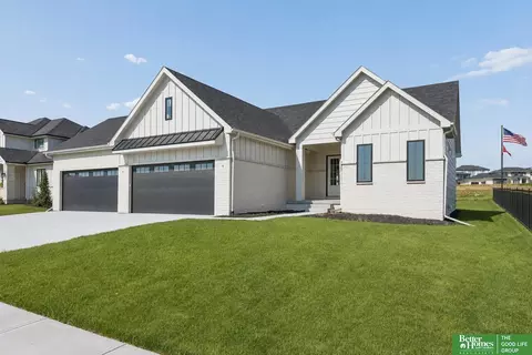 3308 S 206th St, Elkhorn, NE 68022