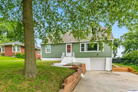 4830 Spaulding St, Omaha, NE 68104