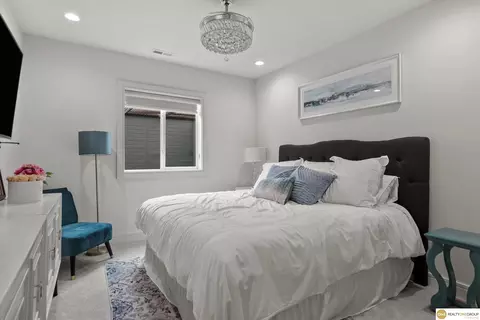 Bedroom - 1405 W Beartooth Dr, Lincoln, NE 68521 photo 4 of 5