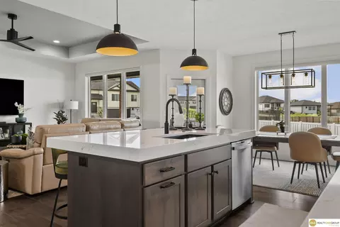 Kitchen - 1405 W Beartooth Dr, Lincoln, NE 68521 photo 7 of 8