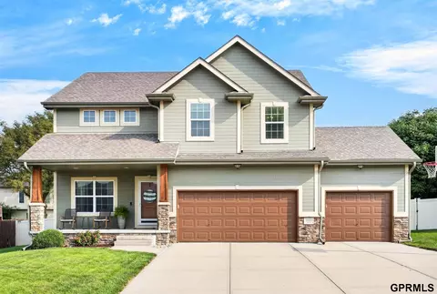 17320 Bedford Ave, Omaha, NE 68116