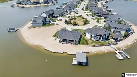 View/Area - 28401 Laurel Cir, Valley, NE 68064 photo 9 of 10