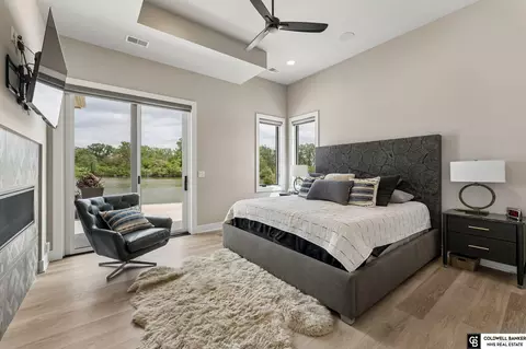 Bedroom - 28401 Laurel Cir, Valley, NE 68064 photo 1 of 4