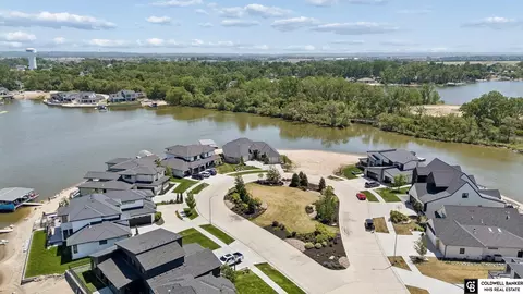 View/Area - 28401 Laurel Cir, Valley, NE 68064 photo 6 of 10