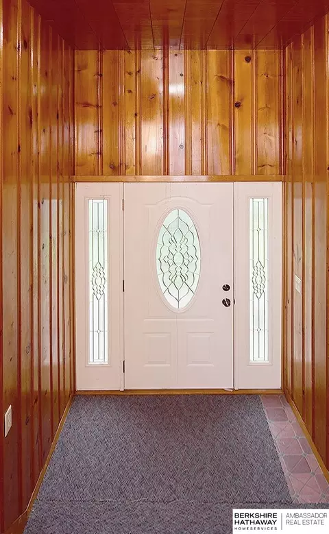 Entry Way - 405 6th St, Scribner, NE 68057 photo 1 of 1