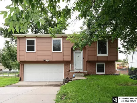 6917 N 65th Ave, Omaha, NE 68152