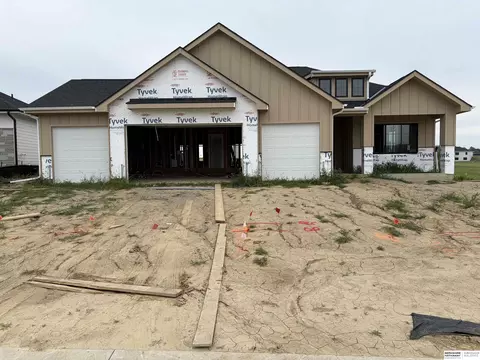 21404 Morning View Dr, Elkhorn, NE 68022
