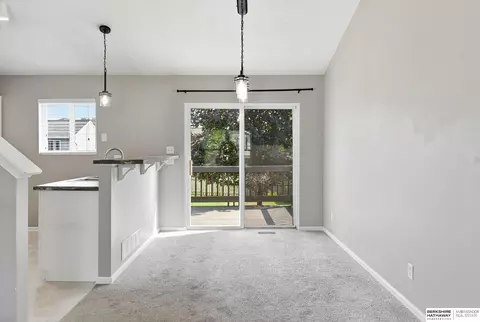 Dining - 15421 Willit St, Bennington, NE 68007 photo 1 of 2