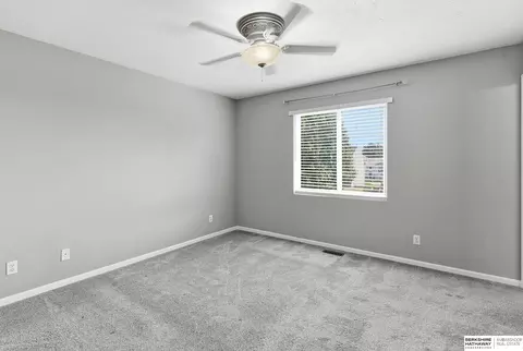 Bedroom - 15421 Willit St, Bennington, NE 68007 photo 2 of 4