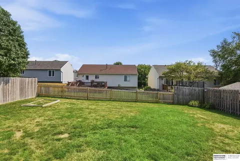 Exterior - 15421 Willit St, Bennington, NE 68007 photo 6 of 8