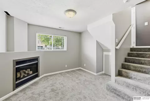 Living - 15421 Willit St, Bennington, NE 68007 photo 5 of 5