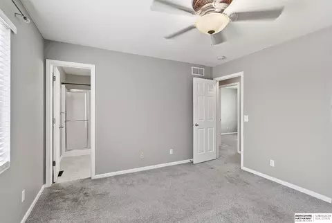Bedroom - 15421 Willit St, Bennington, NE 68007 photo 4 of 4