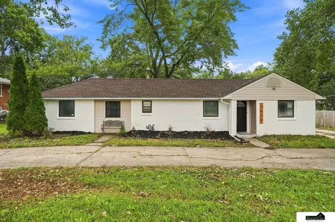 3636 S 33rd St, Lincoln, NE 68506