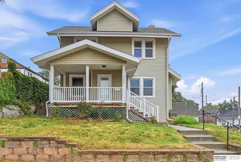 3606 Davenport St, Omaha, NE 68131