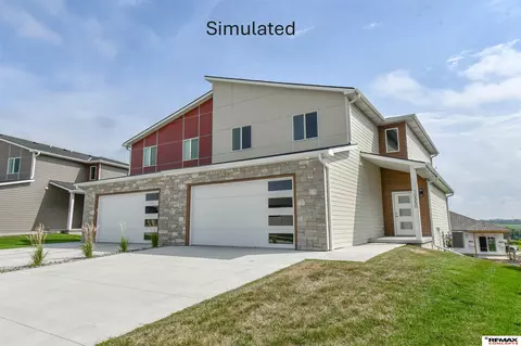 10856 Legends Ln, Lincoln, NE 68527