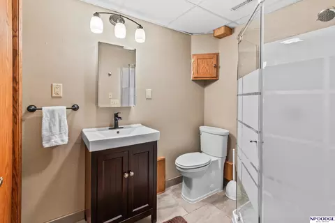 Bath - 125 N 8th St, Lyons, NE 68038 photo 3 of 3