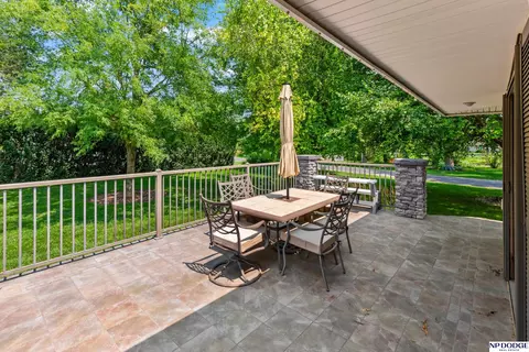 Exterior - 125 N 8th St, Lyons, NE 68038 photo 11 of 29