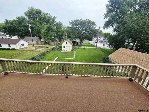 Exterior - 309 S Main St, Sutton, NE 68979 photo 5 of 9