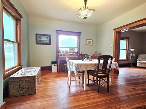 Dining - 309 S Main St, Sutton, NE 68979 photo 1 of 2