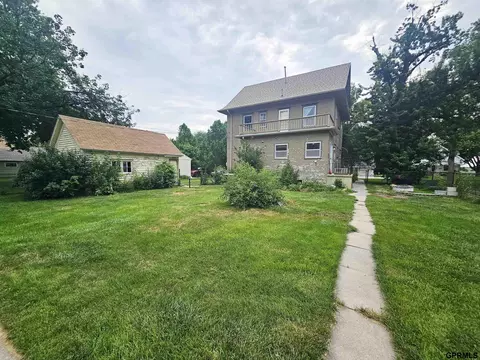 Exterior - 309 S Main St, Sutton, NE 68979 photo 6 of 9