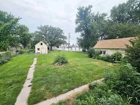 Exterior - 309 S Main St, Sutton, NE 68979 photo 8 of 9