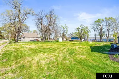 5103 N 14th St, Omaha, NE 68110