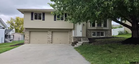 7809 S 71 Ave, La Vista, NE 68128