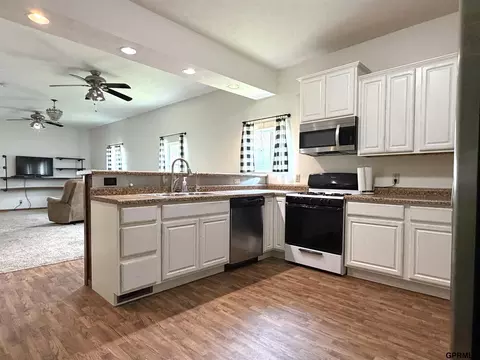 Kitchen - 421 N Union Ave, Exeter, NE 68351 photo 3 of 6