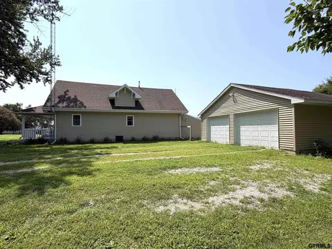 Exterior - 421 N Union Ave, Exeter, NE 68351 photo 3 of 8