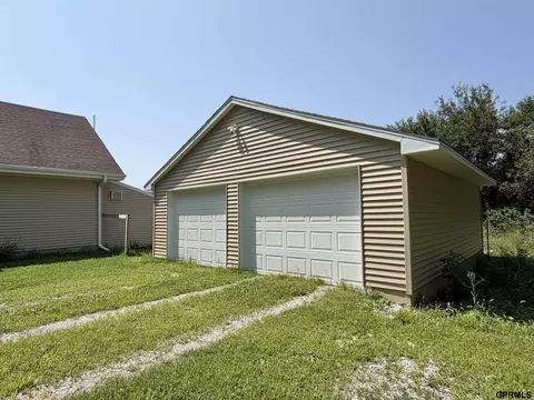 Exterior - 421 N Union Ave, Exeter, NE 68351 photo 4 of 8