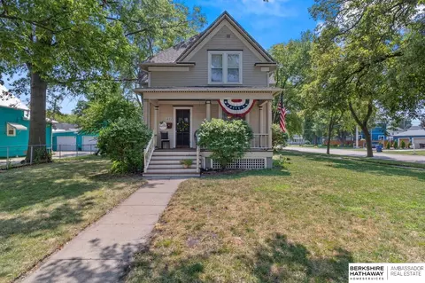 407 E 11th St, Fremont, NE 68025